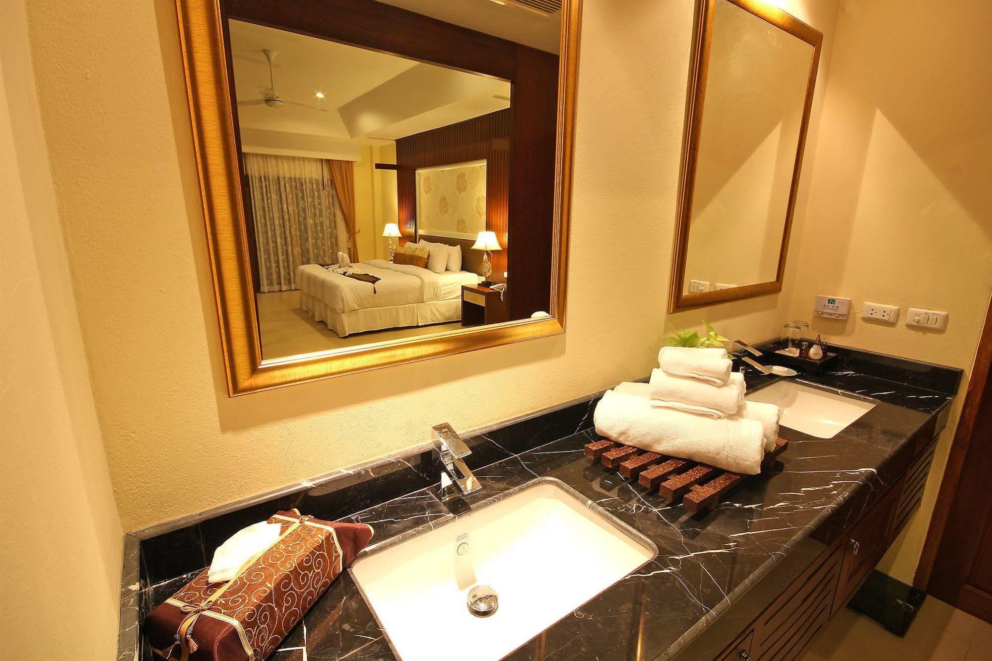 Thai Thani Pool Villa Resort Jomtien Beach Eksteriør billede
